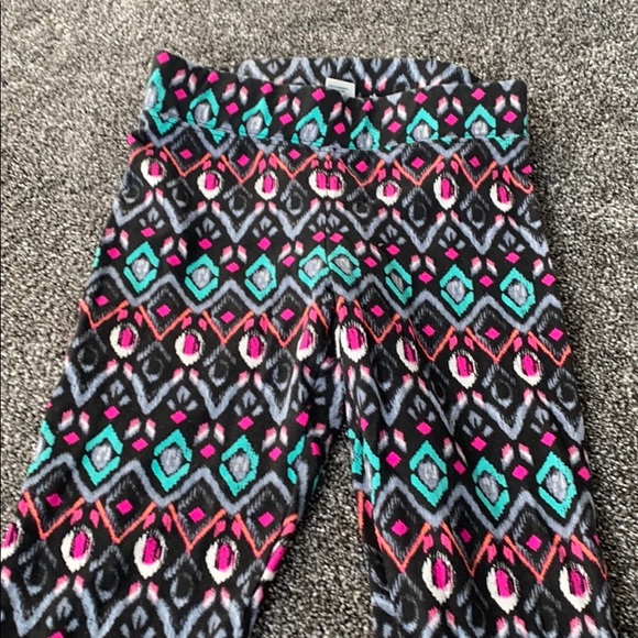 American eagle outfitters colorful Aztec leggings - Picture 2 of 3